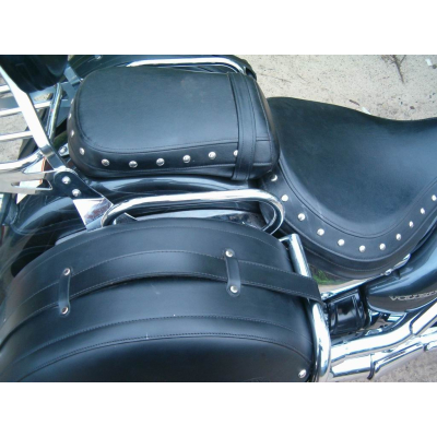 Suzuki VL 800 Volusia madlo spolujezdce