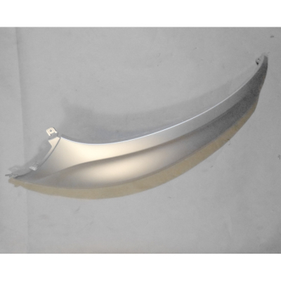 Podsedlový plast pravý PIAGGIO Beverly 300/350