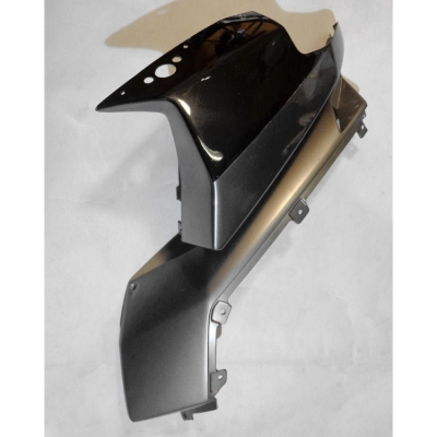 Pravý přední plast APRILIA RST Futura