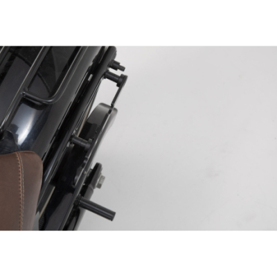 Harley-Davidson Softail Slim (12-17)  - boční nosič levý SLH  SW-Motech