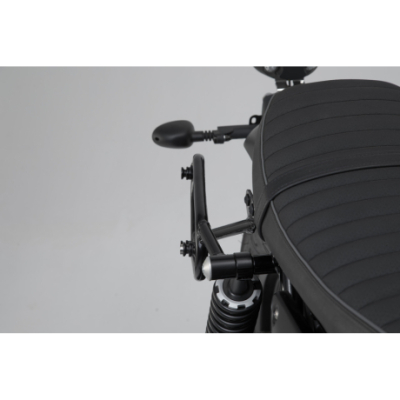 Moto Guzzi V9 Roamer/Bobber (15) - Adventure - kufry TraX  SW-Motech