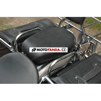 Kawasaki VN 900 Vulcan Classic madlo spolujezdce