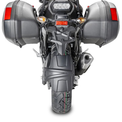 RM02 univerzální plastový blatníček GIVI, nutná montážní sada dle modelu motorky