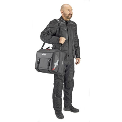 XL09 cestovní zavazadlo GIVI s úchytem na MONOKEY, černé, objem 40 l., s vnitřní vodotěsnou taškou