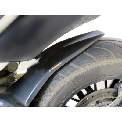 TRIUMPH ROCKET 3 R 20-25, ROCKET 3 GT 20-25 Zadní blatník