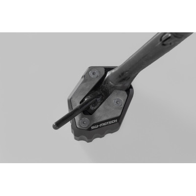 Prodloužení pro patku bočního stojanuToto odolné prodloužení nohy má velkou kontaktní plochu pro zvýšenou stabilitu, a to i na n