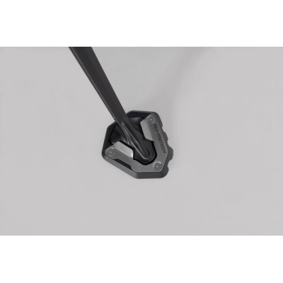 Prodloužení pro patku bočního stojanuToto rozšíření pro boční patku stojanu bylo speciálně vyvinuto pro boční stojan KTM 1290 Su