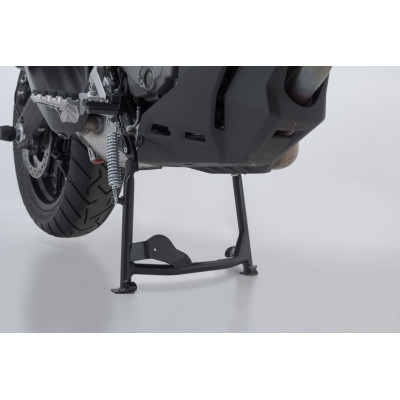 Středový stojan

Nezničitelná, ale lehká konstrukce z ocelových trubek nabízí nejlepší úhel a světlou výšku, usnadňuje zvedání