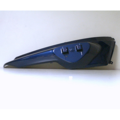 Podsedlová boční kapotáž pro skútr Yamaha EW50 Slider, pravá