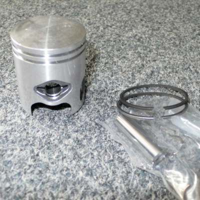 Pístní sada (0.50MM O\/S) Yamaha YE50/YN50 Neos/CS50 Jog R/CW50 BWs