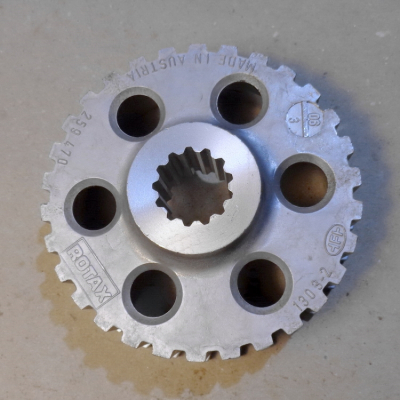 Unašeč spojky APRILIA 125 2T